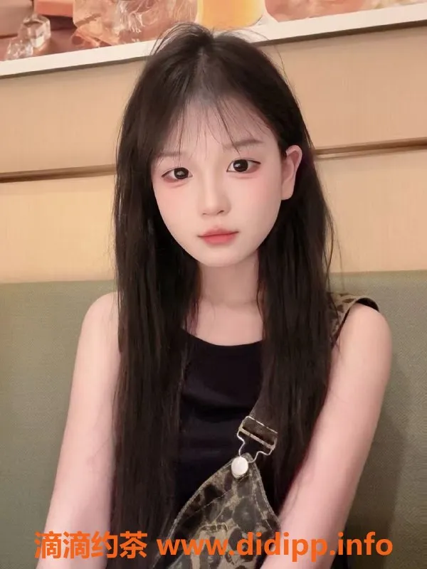 台州楼凤-义乌小梦，162cm身高，86体重，600元起享受服务