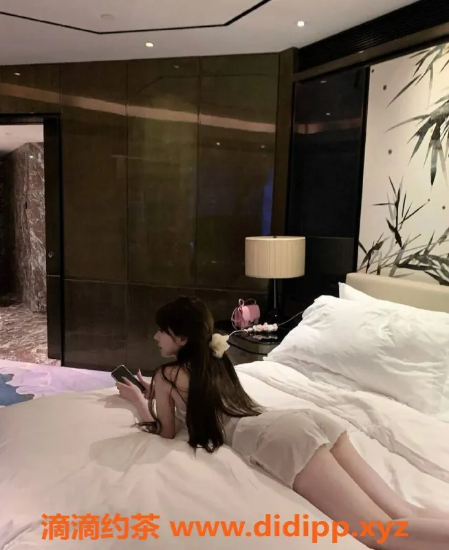 烟台楼凤-开发区气质美女，身材优越！