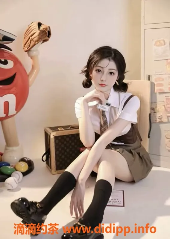 潍坊楼凤-奎文区22岁萝莉，158CM仅85斤，800元带工作室