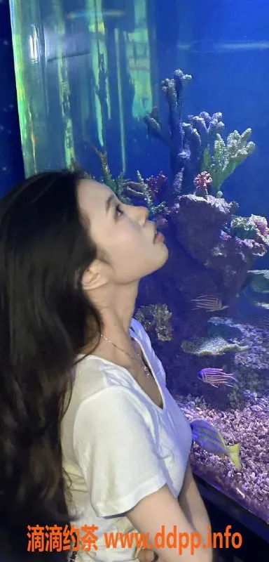 潍坊楼凤-潍坊奎文区老师兼职，身高170，体重95