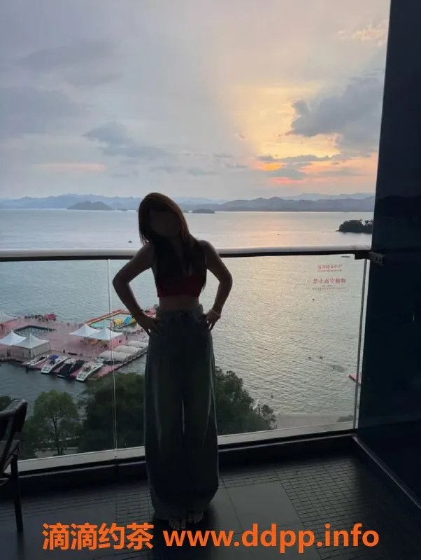 潍坊楼凤-潍坊高新区嫩模，167cm，94斤，C罩杯