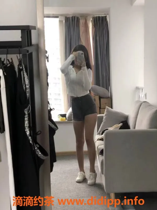 潍坊楼凤-潍坊奎文区168cm C胸 仅20岁高颜值美女