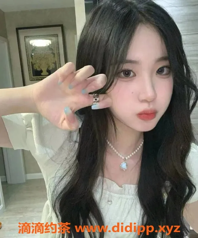 烟台楼凤-福山区海阳姑娘萱萱，18岁活力满满