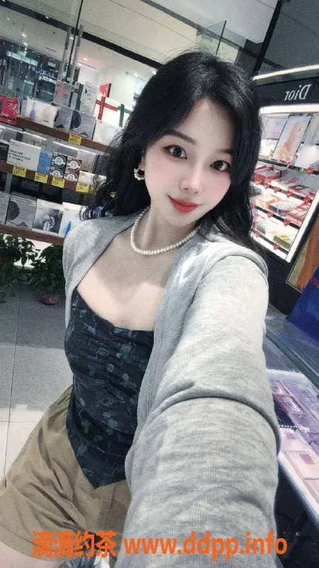 洛阳楼凤-洛龙区飘飘，25岁白皙C杯，100斤热情服务！