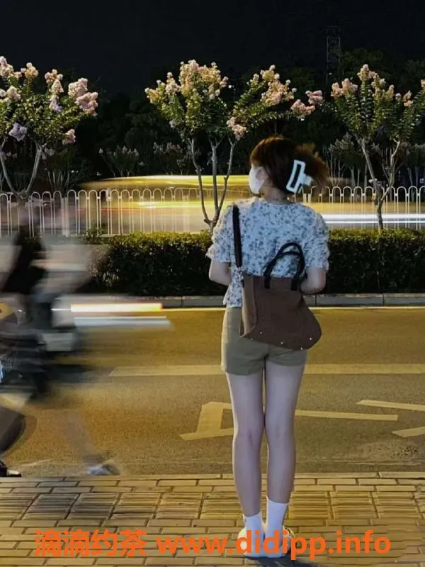 烟台楼凤资源信息,福山学妹4起服务，专属体验等你来！