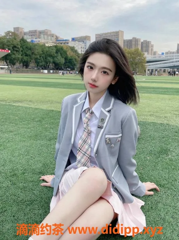 赣州楼凤资源信息,章贡超甜短发学妹蛋蛋，34C胸围，900元起服务！