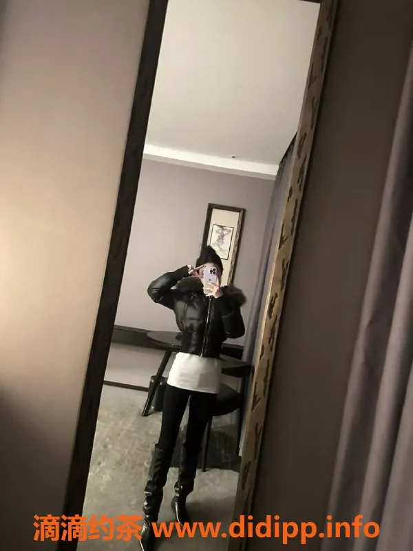 潍坊楼凤-高新区乐乐 166cm 90斤 18岁 1000元服务