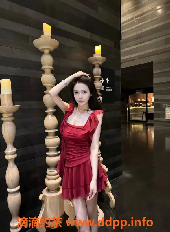 台州楼凤-台州22岁盐盐，身高166cm，D+胸围，600元起服务