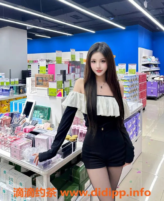 烟台楼凤-万达学妹，身材火爆，价格友好