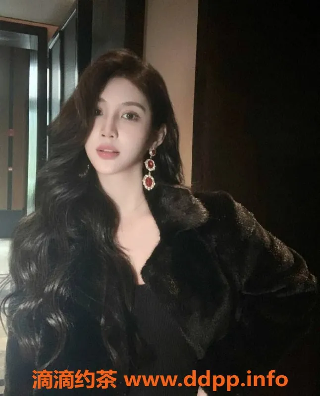 烟台楼凤-开发区极品少妇，6张起价，热情服务