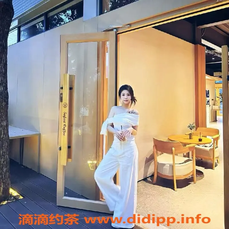 潍坊楼凤-潍城区小凝，168cm，100斤，20岁，包夜3000