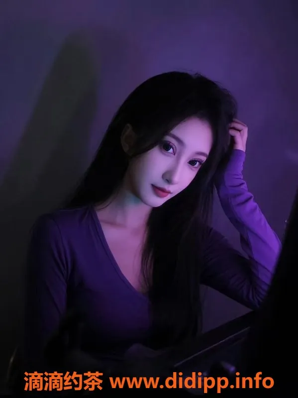 潍坊楼凤资源信息,高新区18岁月亮，170cm，95斤，1000元服务