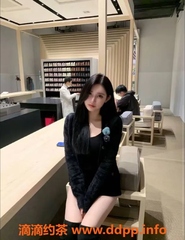 赣州楼凤资源信息,章贡芮芮，大长腿34C小姐姐，800元开房服务