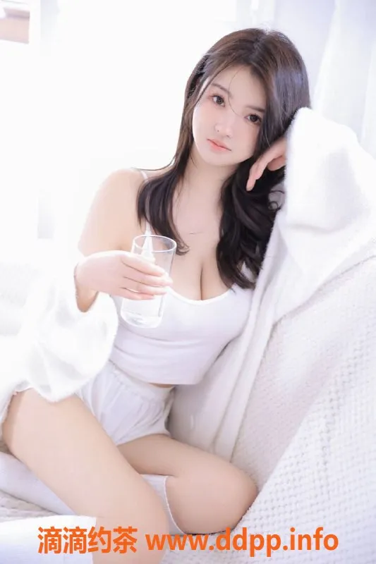 杭州楼凤-杭州美羊羊22岁，163大D真熊，1200元陪浴服务