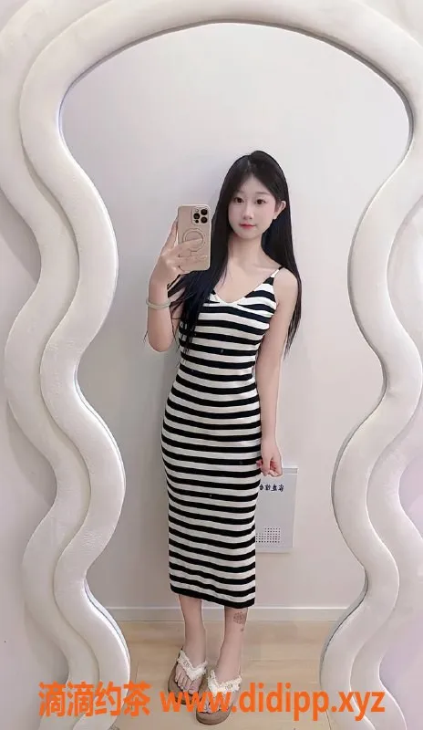 台州楼凤-台州路桥豆包，165cm C+围，600P靠谱品茶