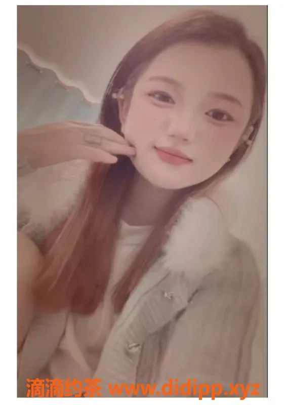 赣州楼凤-18岁邻家妹妹依依，清纯可爱，身高162，体重50轻盈