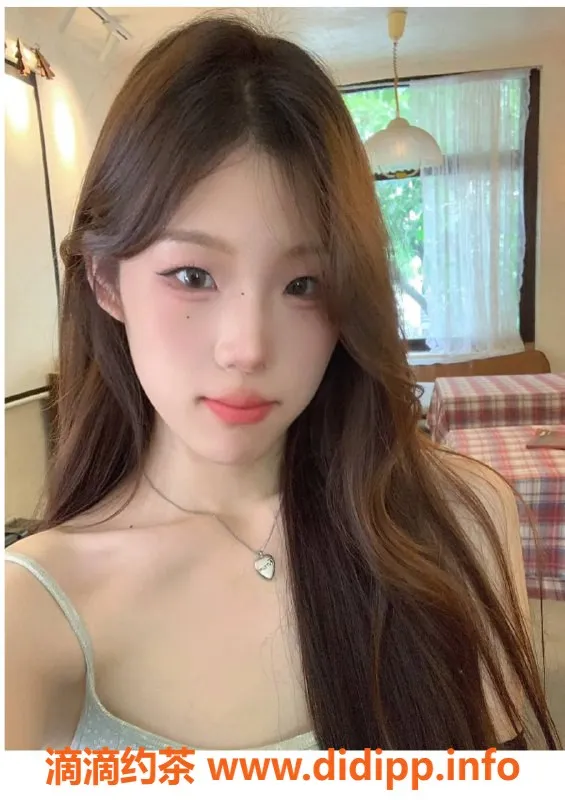 赣州楼凤-19岁清纯女神奈伊儿，170cm全力配合！