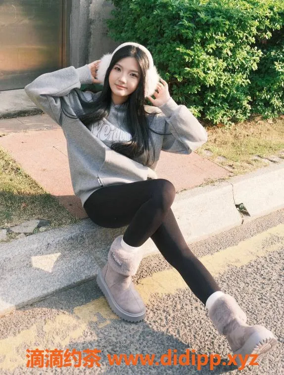 赣州楼凤-章贡海棠：165cm白皙幼师，800元起超值服务