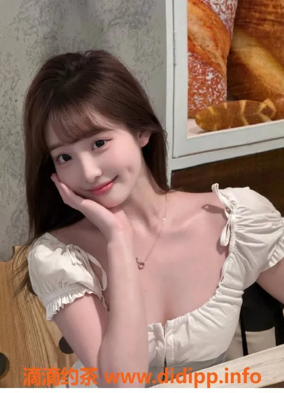 赣州楼凤-章贡梦儿，166cm轻盈甜妹，800起魅力体验