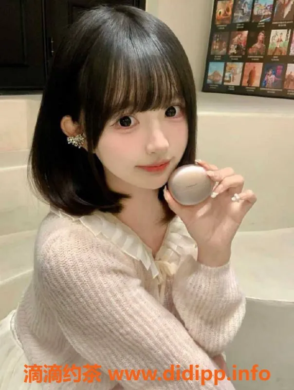 赣州楼凤-章贡新上02年樱桃小可爱，162cm 47kg