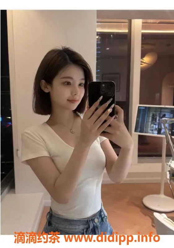 赣州楼凤-极品女神妙妙，168cm身高，42kg重，超值体验