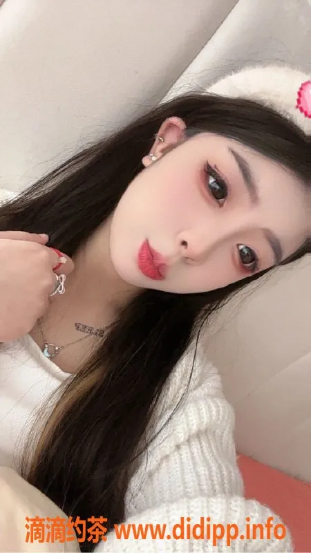 台州楼凤-台州黄岩奈奈，164cm B+胸，600P靠谱服务