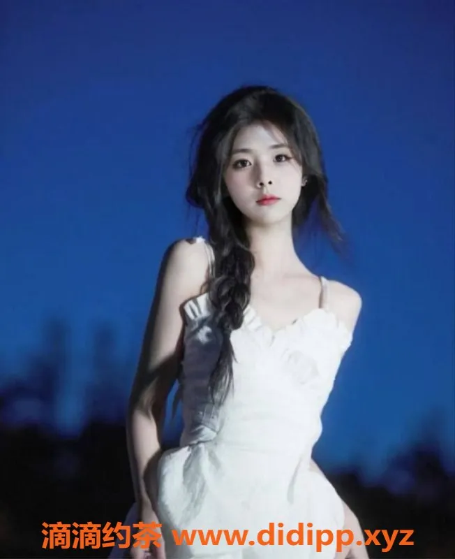 赣州楼凤-章贡莹莹，160cm，34B，陪浴服务800元起