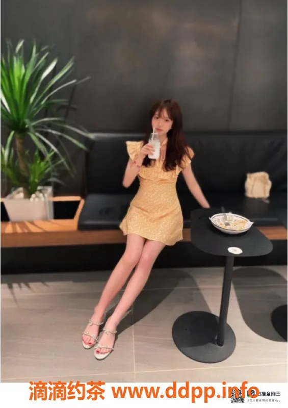 赣州楼凤-18岁165cm超美奶茶妹，服务一流，价格亲民