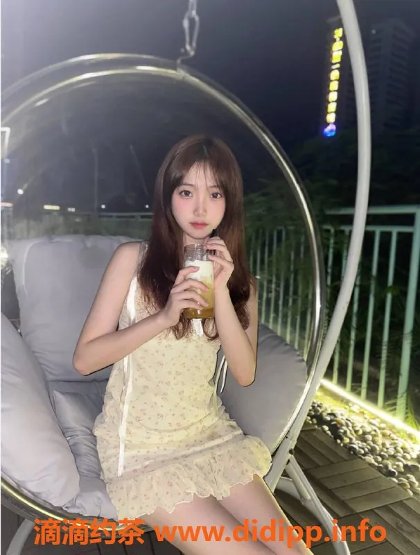 赣州楼凤-章贡纯纯兼职学生妹，165cm，48kg，服务超赞！