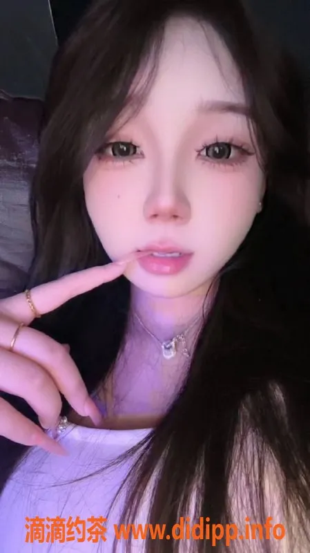 台州楼凤-台州小鱼丸子，168cm C+围，放心品茶