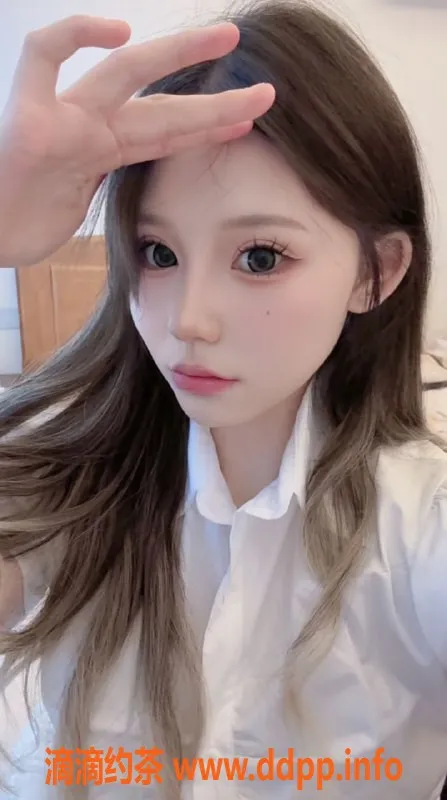 台州楼凤-台州潇潇，18岁165cm，身材火辣，600P可享服务