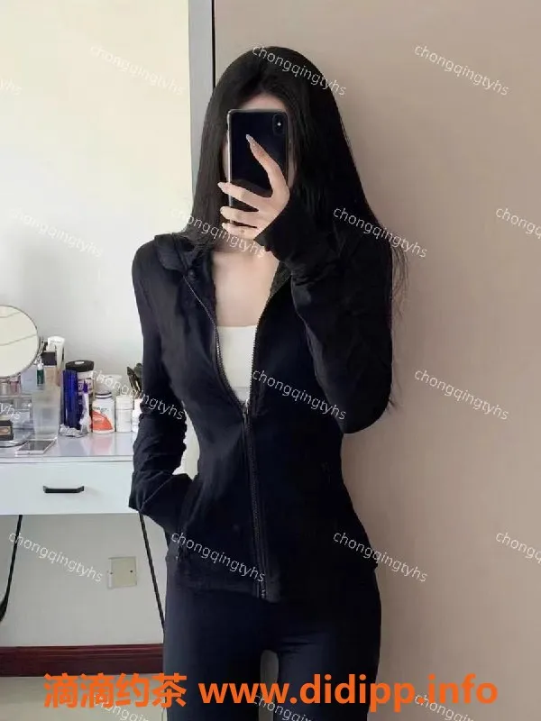 重庆抓龙筋-江北珊珊，25岁，165cm C罩杯，服务多样