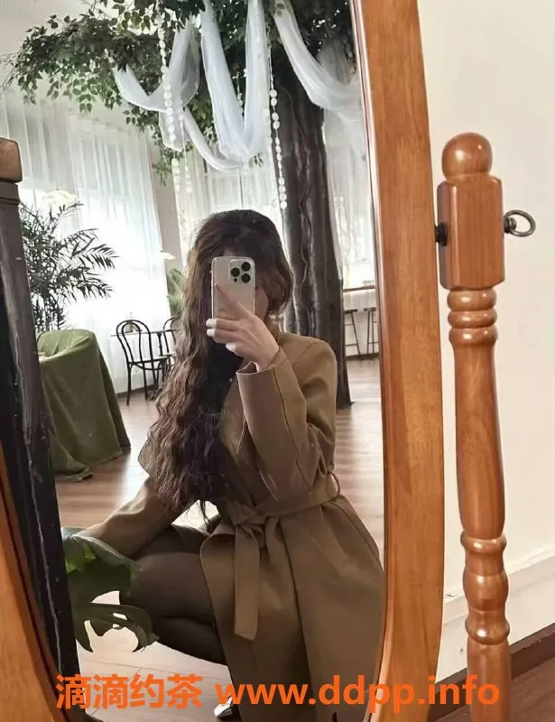 赣州楼凤-章贡小水：170cm高挑初恋女友，课费800起