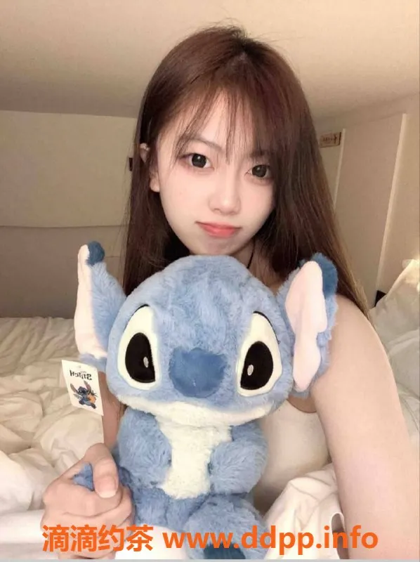 赣州楼凤-章贡妮妮|163cm 44kg 可爱女友陪浴服务