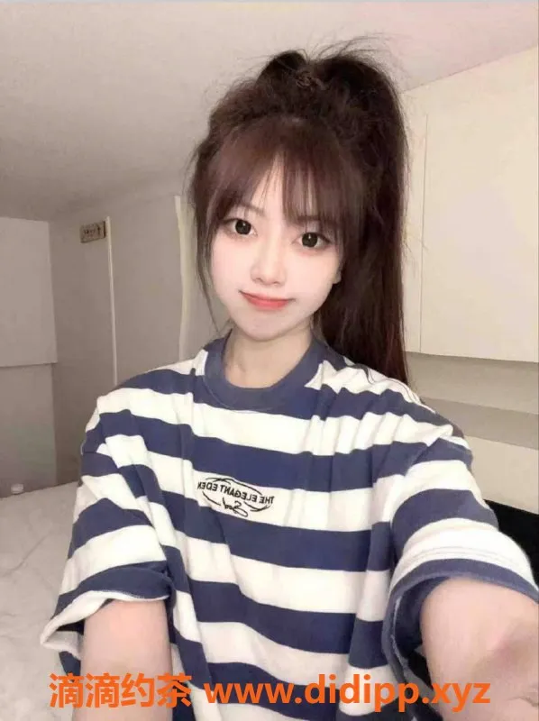 赣州楼凤-章贡妮妮|163cm 44kg 可爱女友陪浴服务