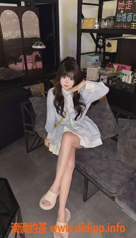 赣州楼凤-章贡区小松，158cm优雅可爱型美少女