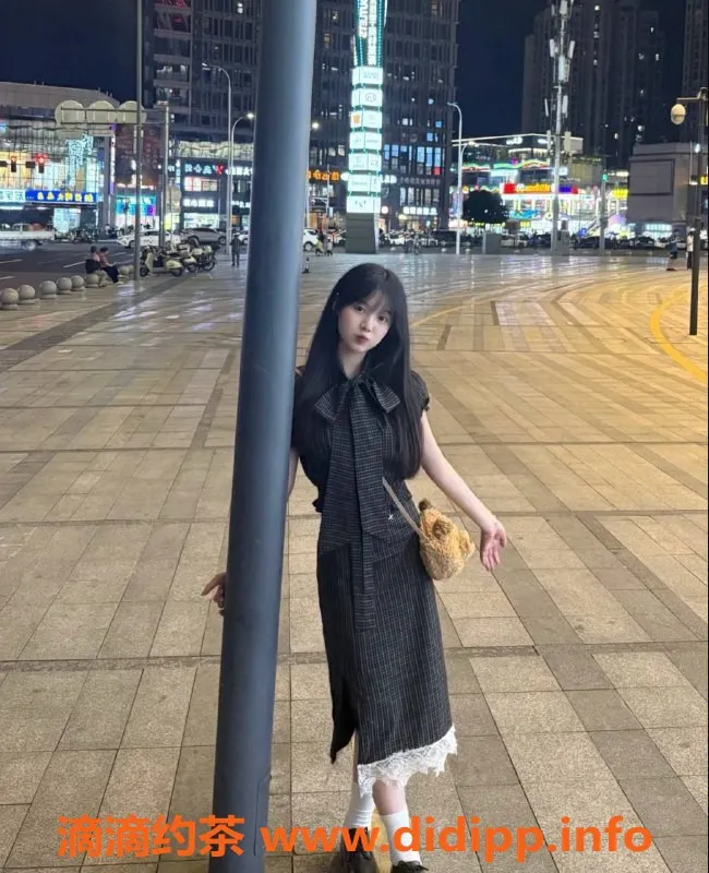 赣州楼凤-章贡兔子 | 162cm身高 90斤 36C 清纯学妹上新