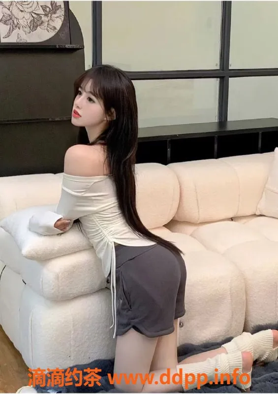 赣州楼凤-清纯娜拉，年龄03，165cm，48kg，气质佳