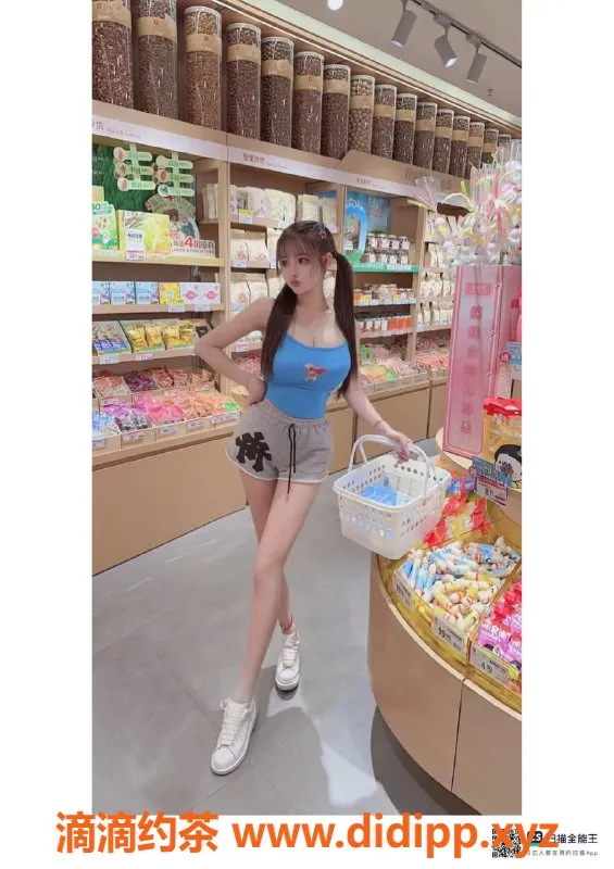 赣州楼凤-活泼可爱小南瓜，163cm 46kg 02岁全套700元