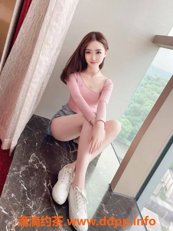 赣州楼凤资源信息,清纯可爱幼师陈思颖，带你尽享水中乐趣