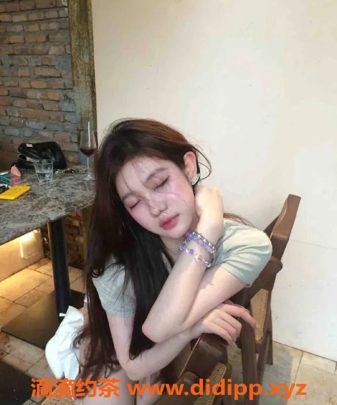 乌鲁木齐外围资源信息,乌市极品网红舞蹈系美女，169cm/96斤，3000元/次