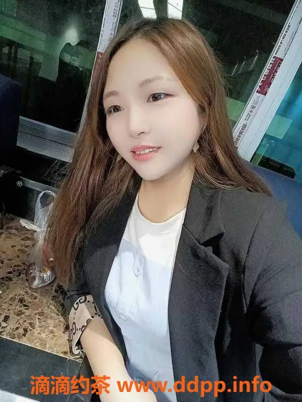 深圳楼凤资源信息,龙华玉儿 24岁 C罩杯 48kg 400元体验