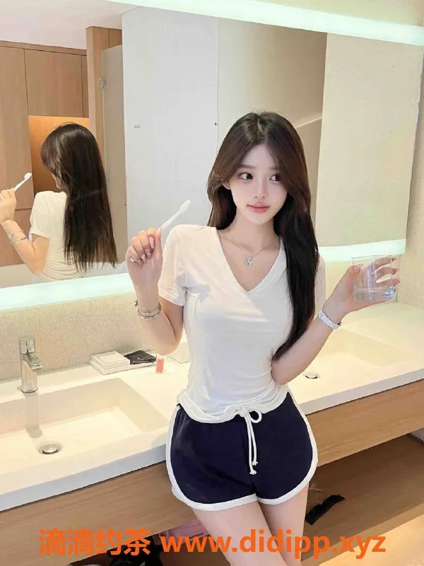 乌鲁木齐外围-乌市纯新人大二学生，169cm娇小可爱