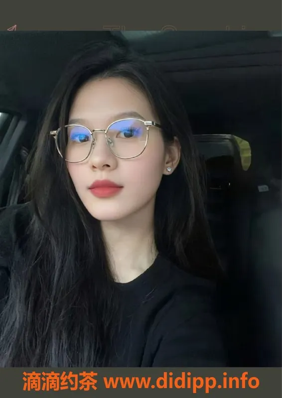 赣州楼凤-璨璨，168cm懵懂妹妹，700元全套服务