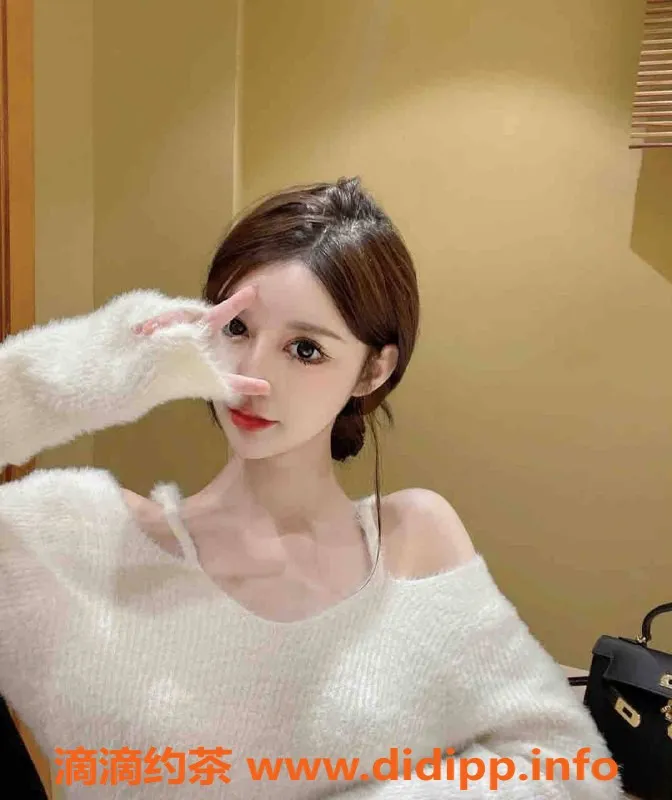 乌鲁木齐外围-乌市女神大学生，170大长腿，3000元起