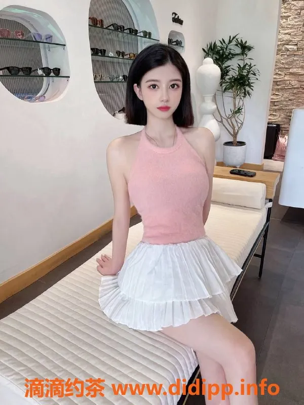 成都楼凤-广东极品嫩妹小C，身高153，服务热情