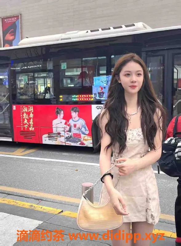 乌鲁木齐外围资源信息,乌市Cupid乌木鲁齐，170高特选美女 3000起