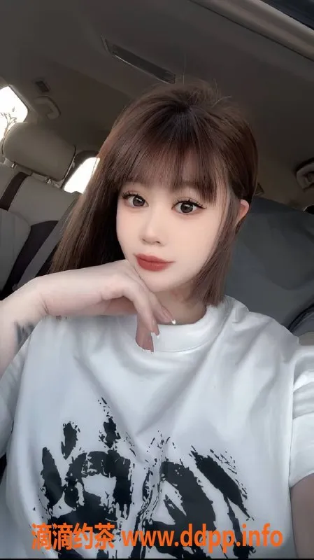 深圳楼凤-龙华紫薇，800元起，服务热情大方