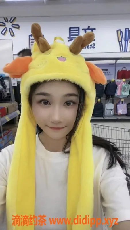 南昌楼凤-西湖区小迪，24岁身高163cm，45kg，服务超好