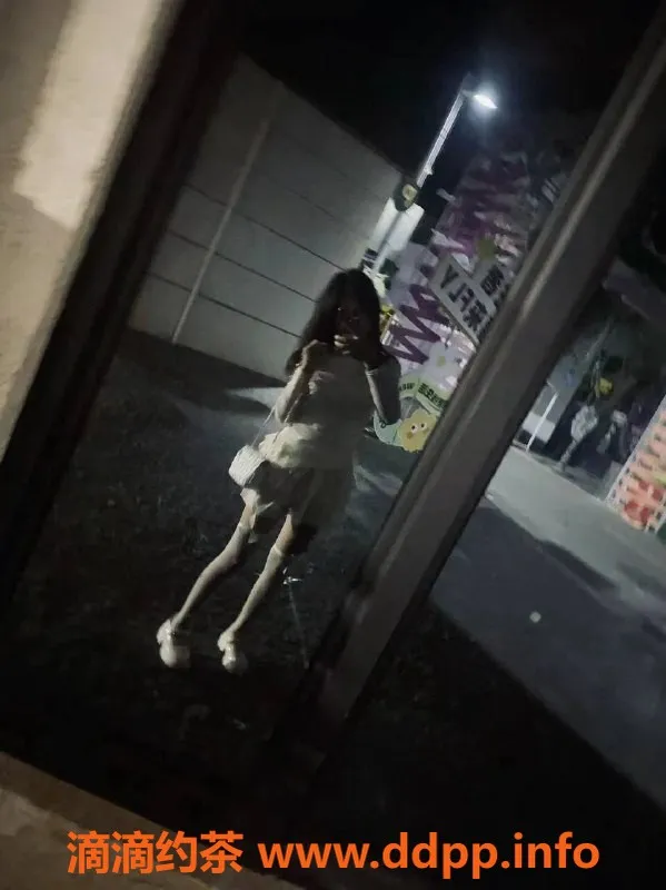 福州楼凤-豆豆，168身高93斤，乖巧嫩妹推荐